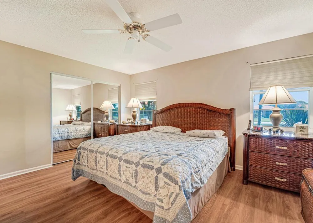 9805 Shadybrook 201 Drive #201 Boynton Beach, FL 33437