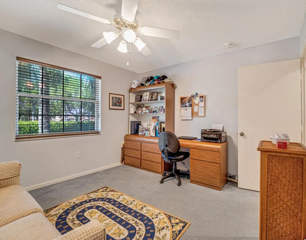 9805 Shadybrook 201 Drive #201 Boynton Beach, FL 33437
