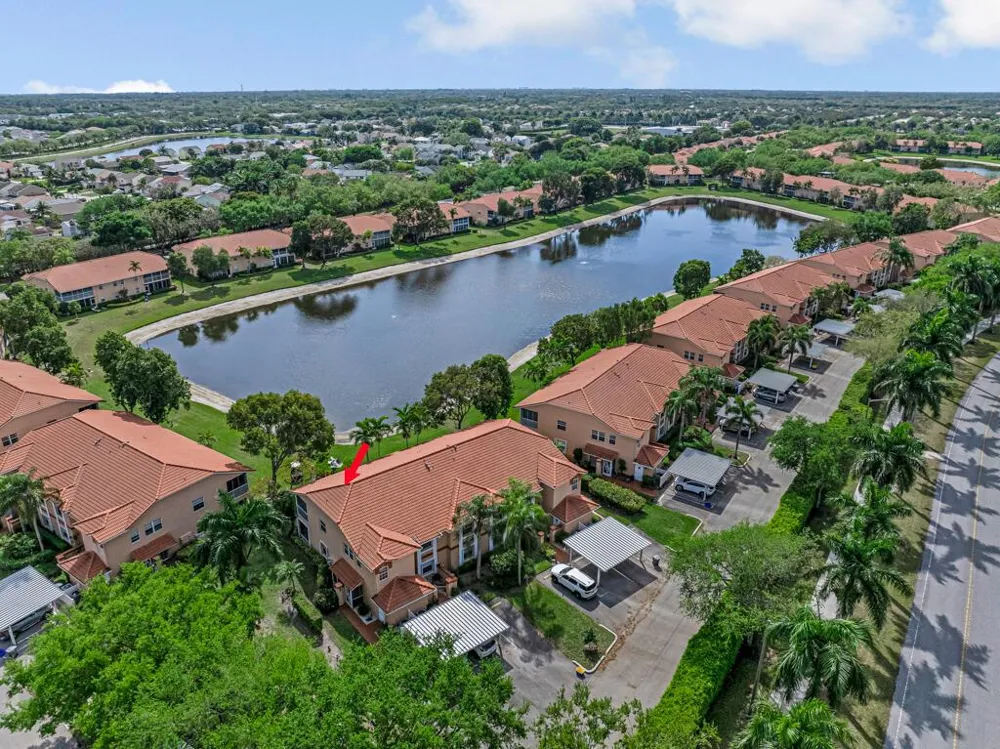 9805 Shadybrook 201 Drive #201 Boynton Beach, FL 33437