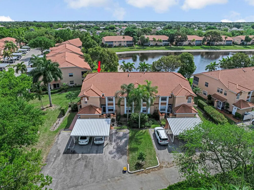 9805 Shadybrook 201 Drive #201 Boynton Beach, FL 33437