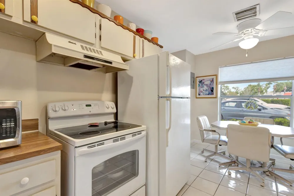 5200 Privet B Place #B Delray Beach, FL 33484