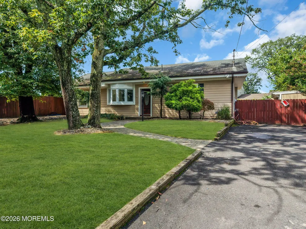 294 Delaware Drive Brick, NJ 08723