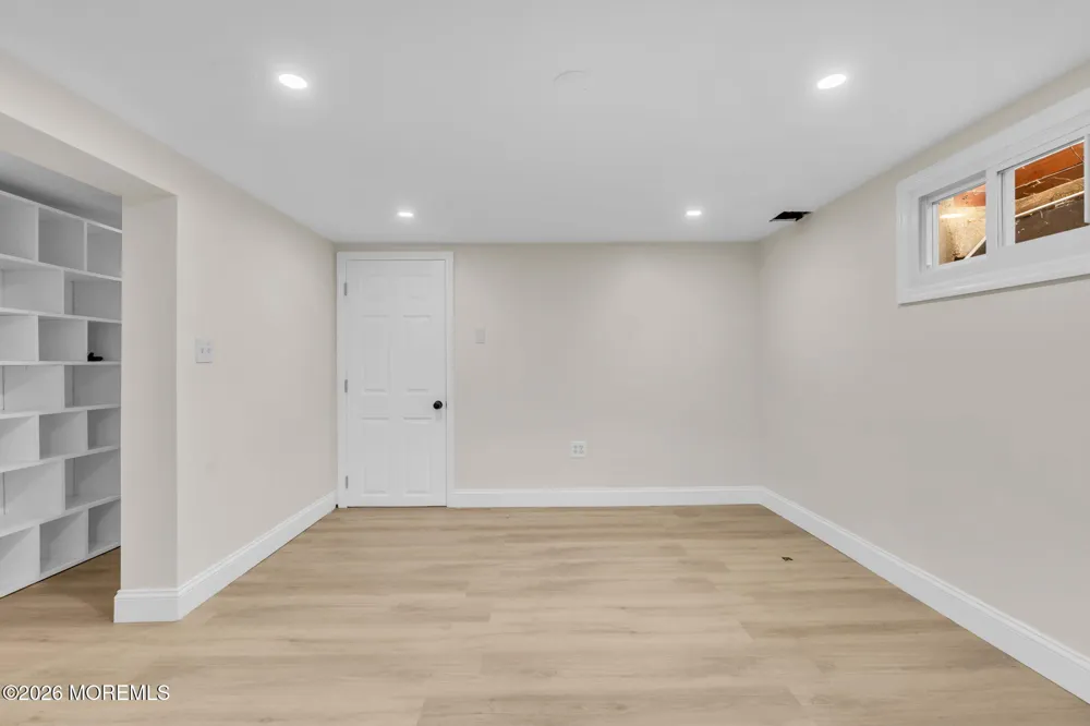 294 Delaware Drive Brick, NJ 08723