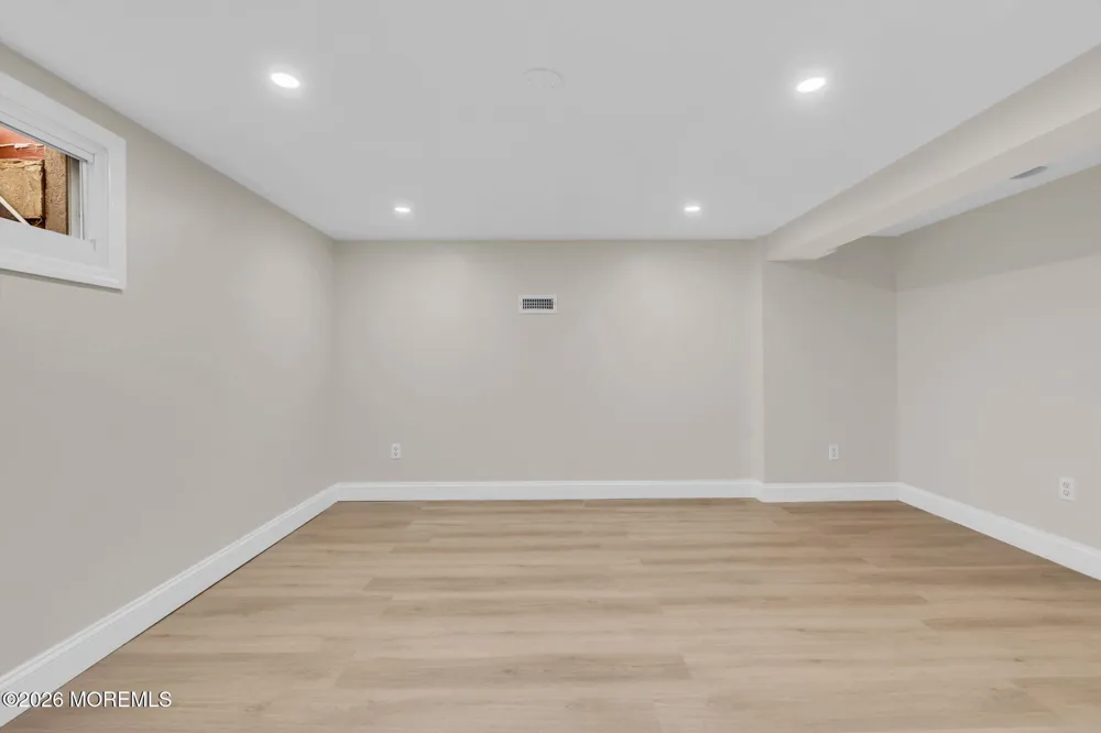 294 Delaware Drive Brick, NJ 08723