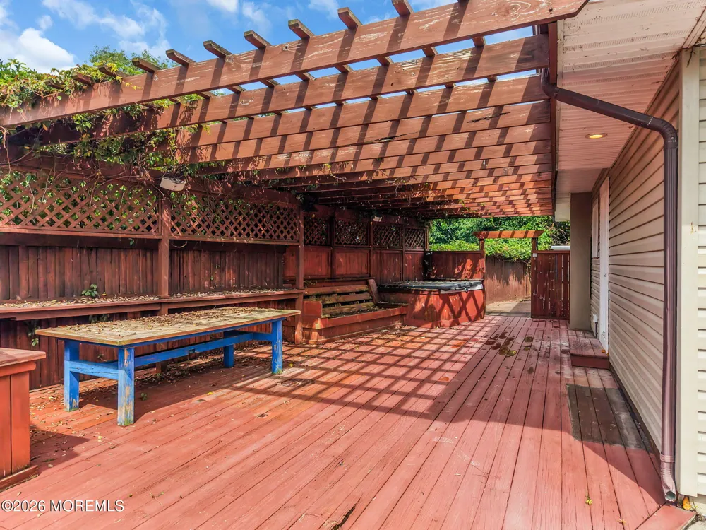 294 Delaware Drive Brick, NJ 08723
