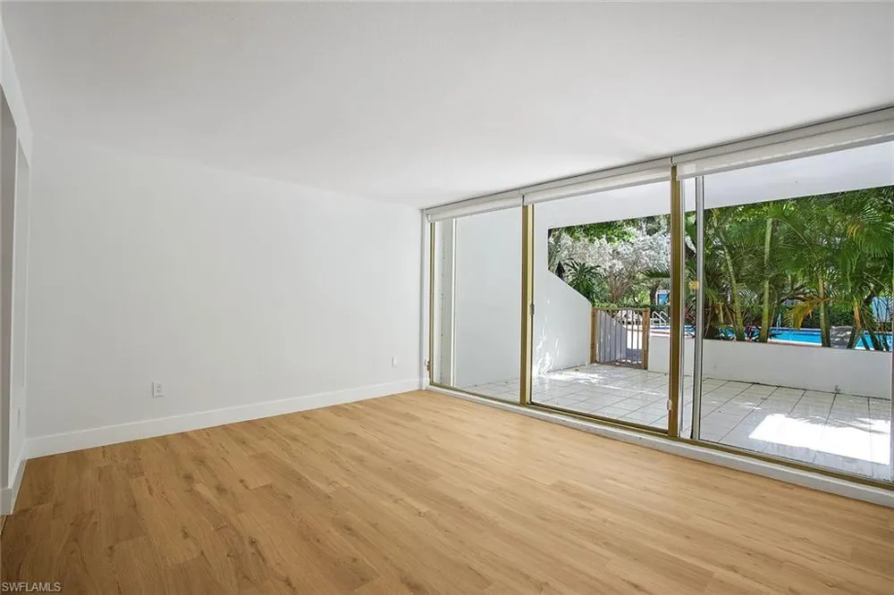 155 Ocean Lane Drive #103 Key Biscayne, FL 33149