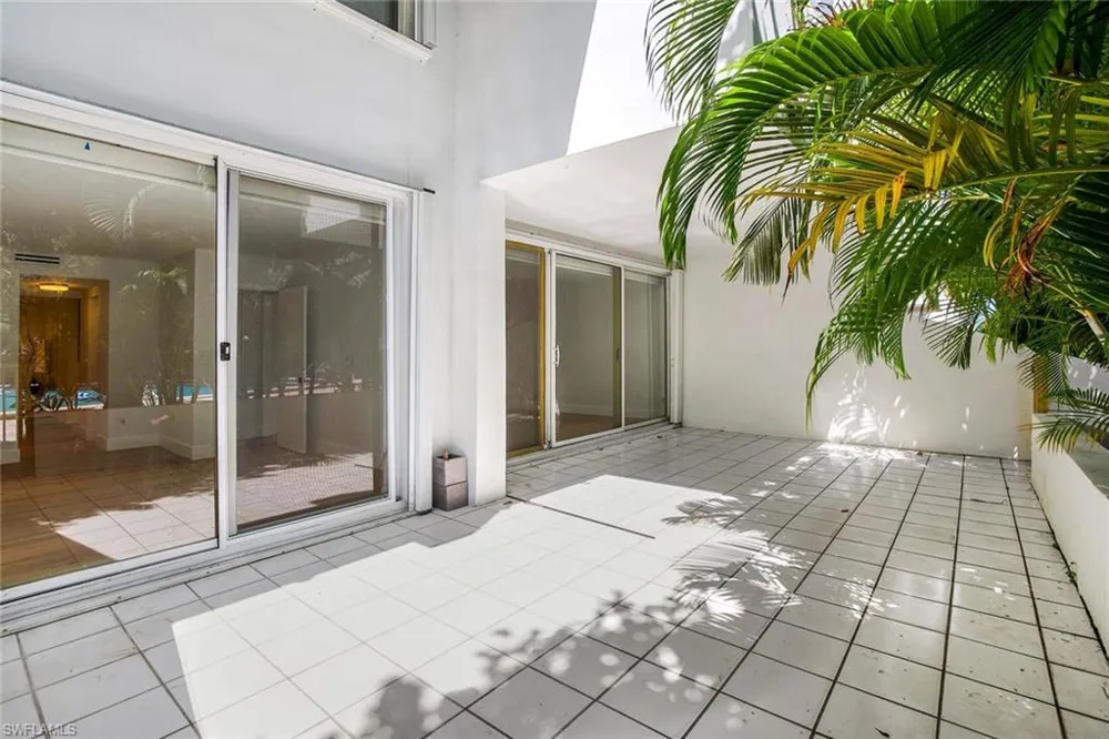 155 Ocean Lane Drive #103 Key Biscayne, FL 33149