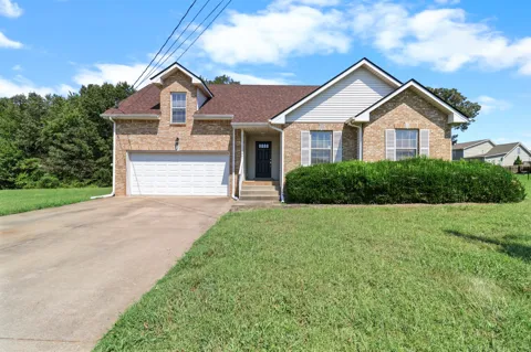 3393 Endsworth Dr