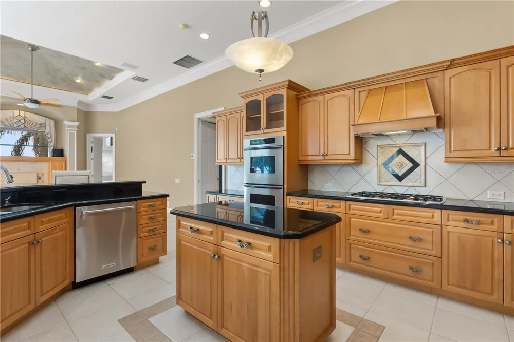 2113 WATER KEY DRIVE Windermere, FL 34786