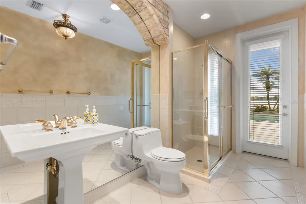 2113 WATER KEY DRIVE Windermere, FL 34786