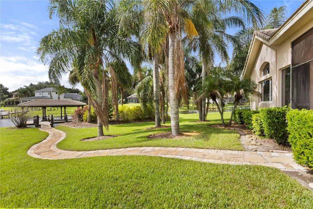 2113 WATER KEY DRIVE Windermere, FL 34786