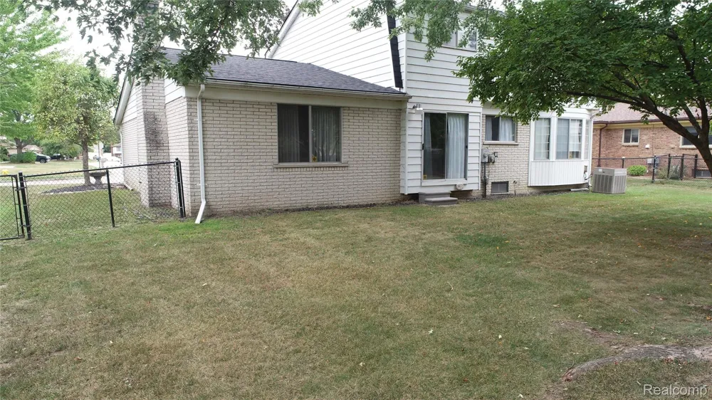39632 Chaffer Street Clinton Charter Township, MI 48038