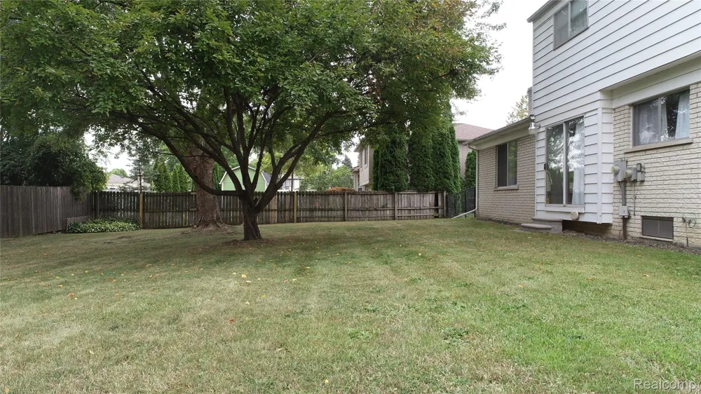 39632 Chaffer Street Clinton Charter Township, MI 48038