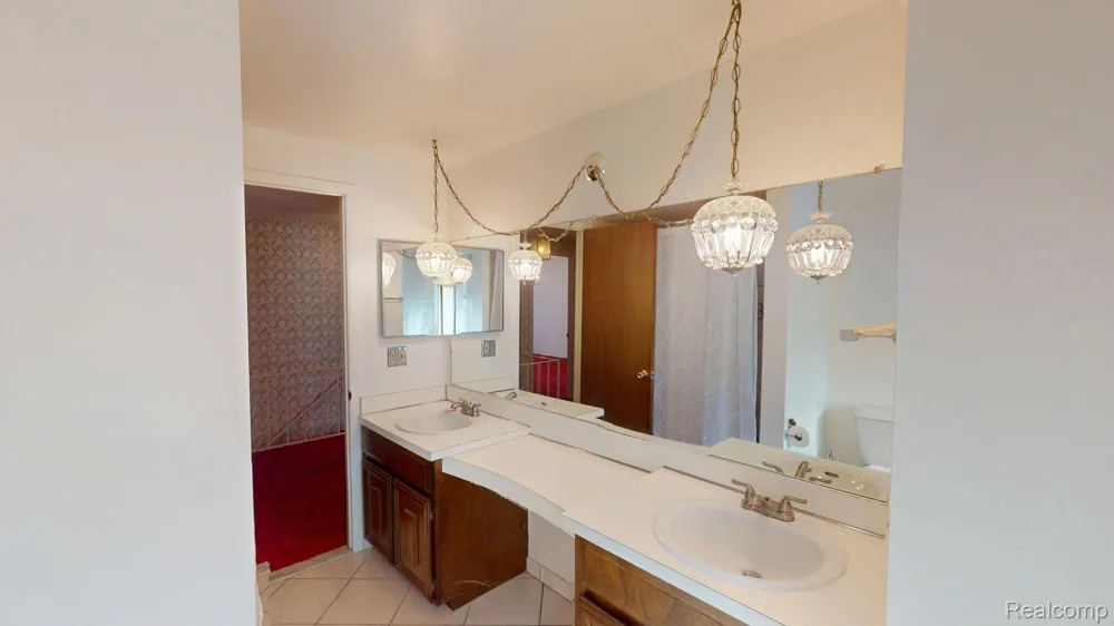 39632 Chaffer Street Clinton Charter Township, MI 48038