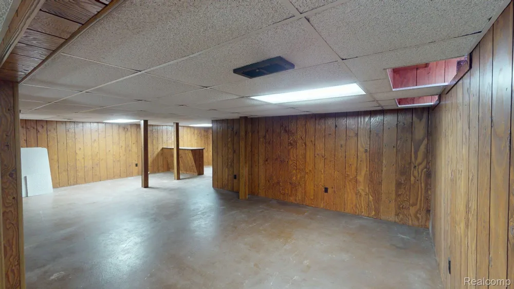 39632 Chaffer Street Clinton Charter Township, MI 48038