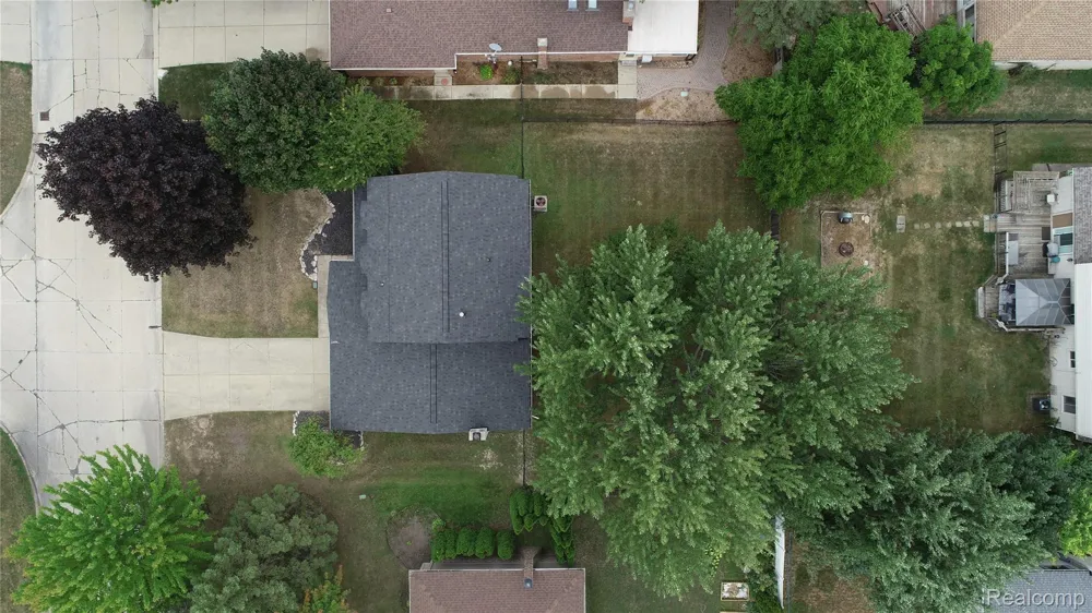 39632 Chaffer Street Clinton Charter Township, MI 48038