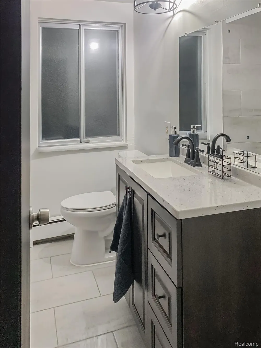 33354 Kingslane #8 Farmington City, MI 48336