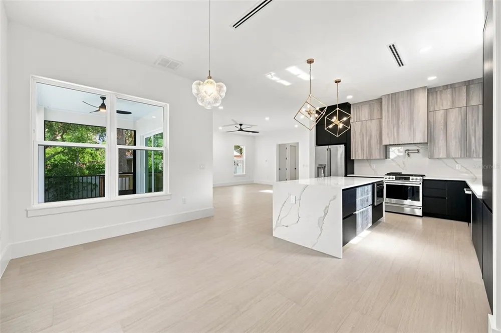 731 42ND STREET Sarasota, FL 34234