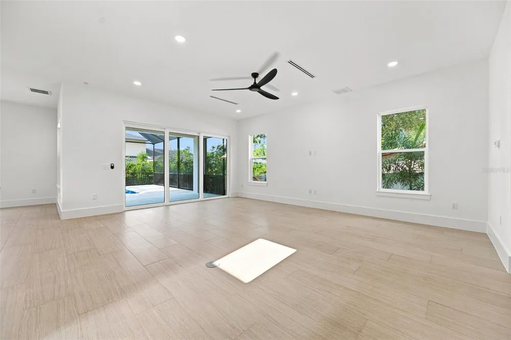 731 42ND STREET Sarasota, FL 34234
