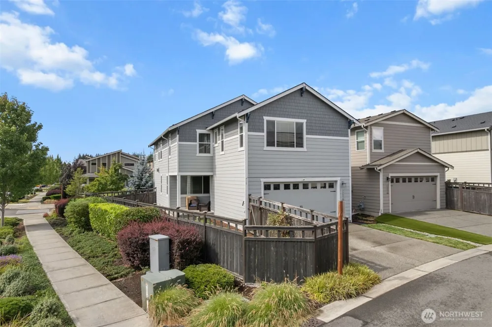 32898 Pine Avenue SE Black Diamond, WA 98010