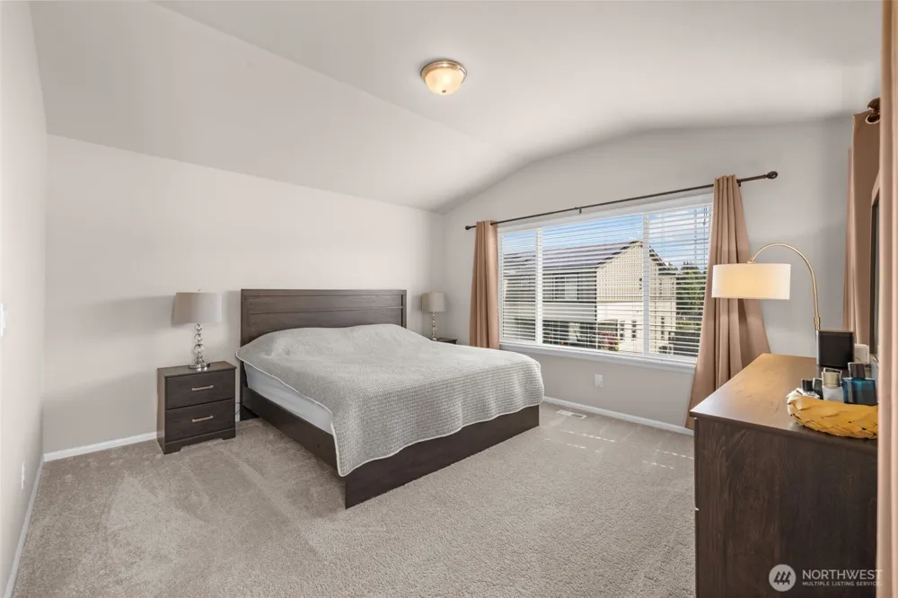 32898 Pine Avenue SE Black Diamond, WA 98010