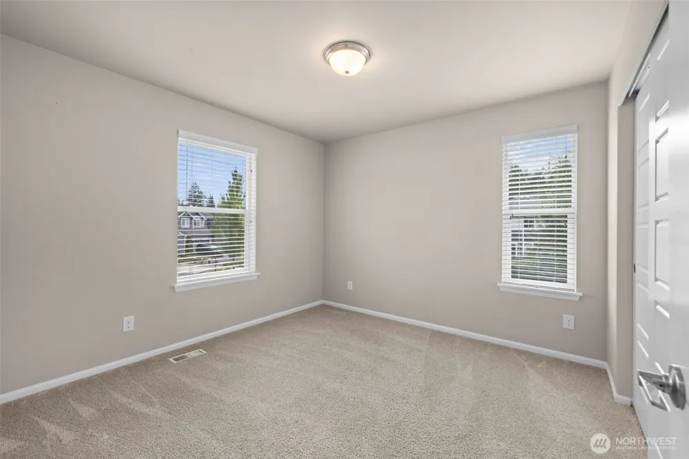 32898 Pine Avenue SE Black Diamond, WA 98010