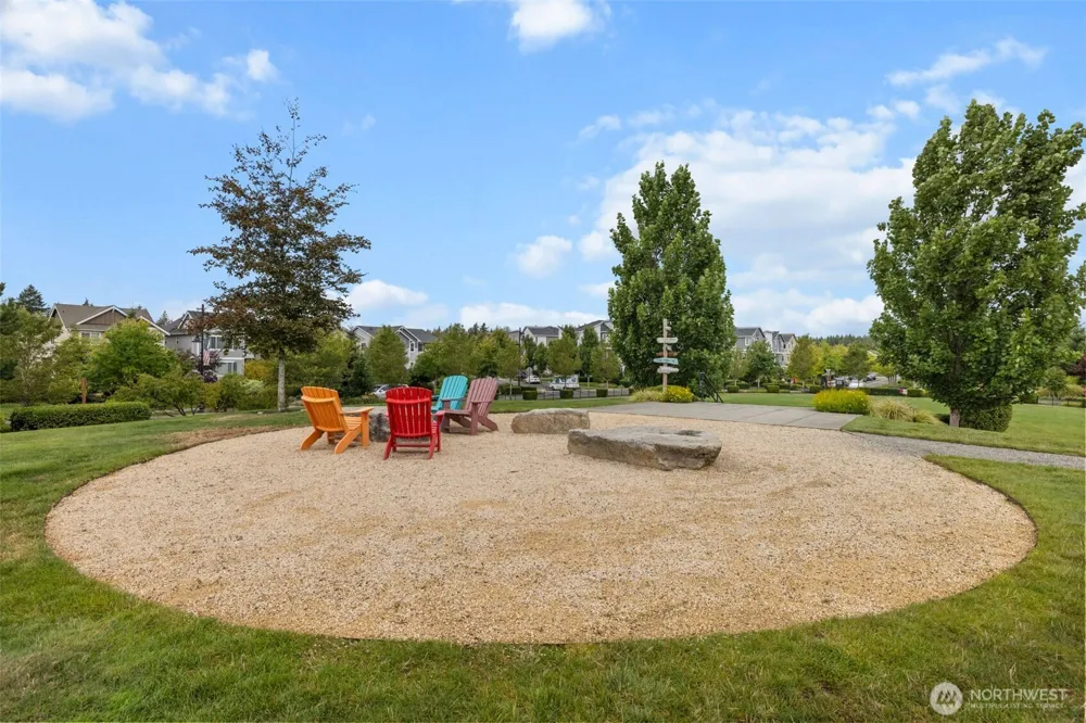 32898 Pine Avenue SE Black Diamond, WA 98010