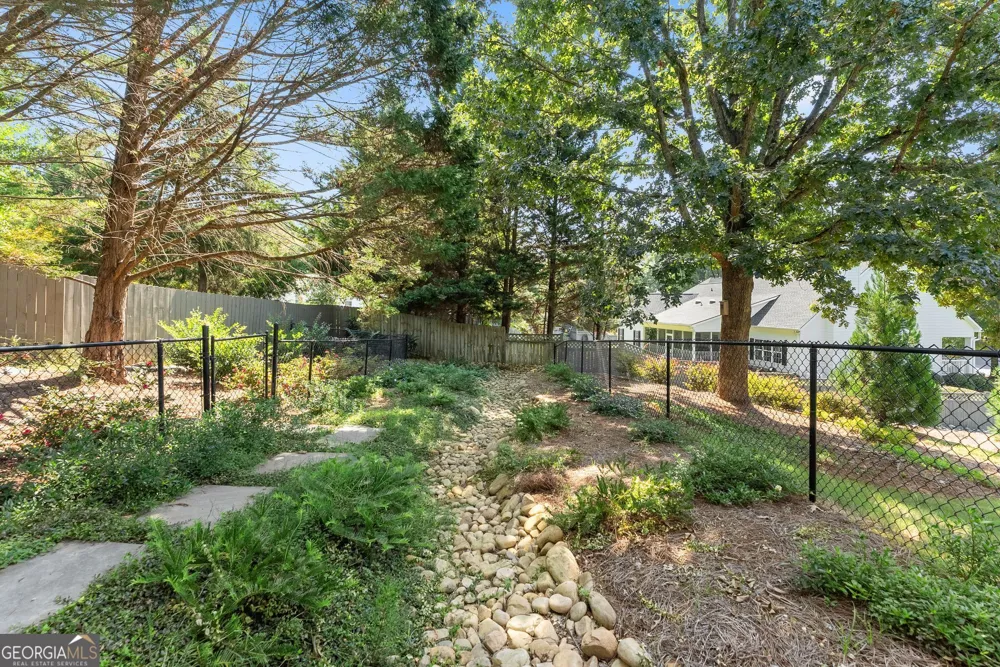 9220 Mainsail DR Gainesville, GA 30506