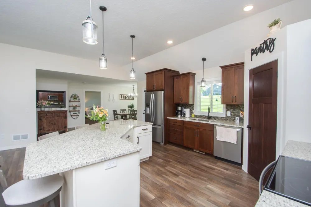 1853 Aspen Drive Detroit Lakes, MN 56501