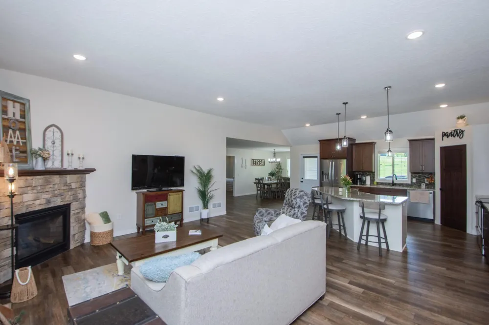 1853 Aspen Drive Detroit Lakes, MN 56501