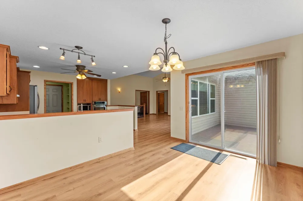 6817 90th Avenue Brooklyn Park, MN 55445