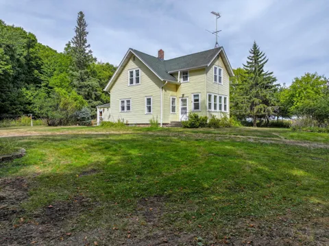 7611 County Road 73 NE