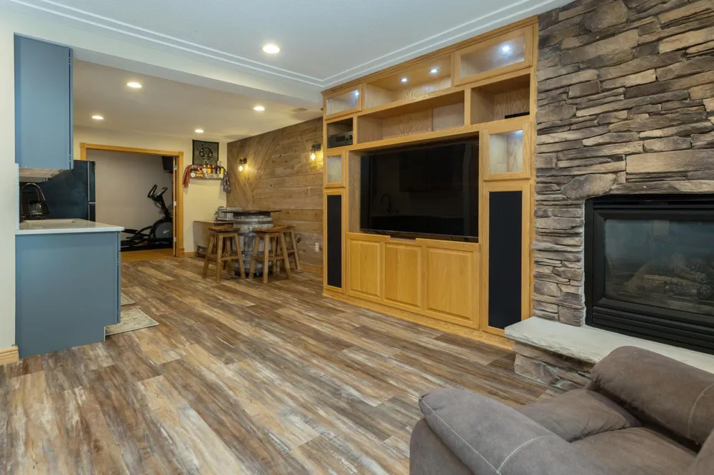 13995 Olive Street NW Andover, MN 55304