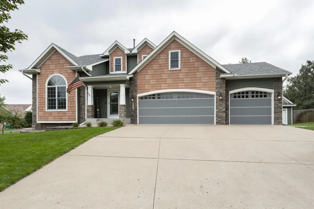 13995 Olive Street NW Andover, MN 55304