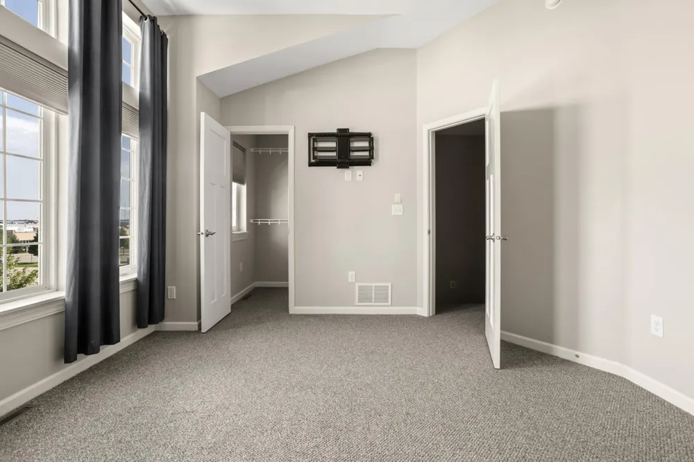 503 33rd Way E #B West Fargo, ND 58078