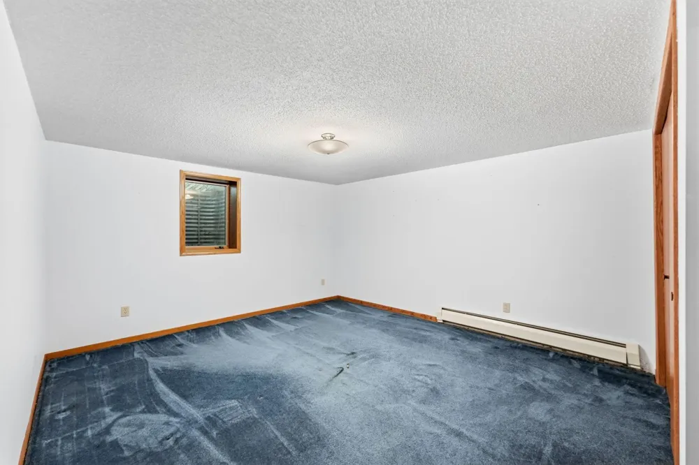 9473 Crestview Drive Saint Joseph, MN 56374