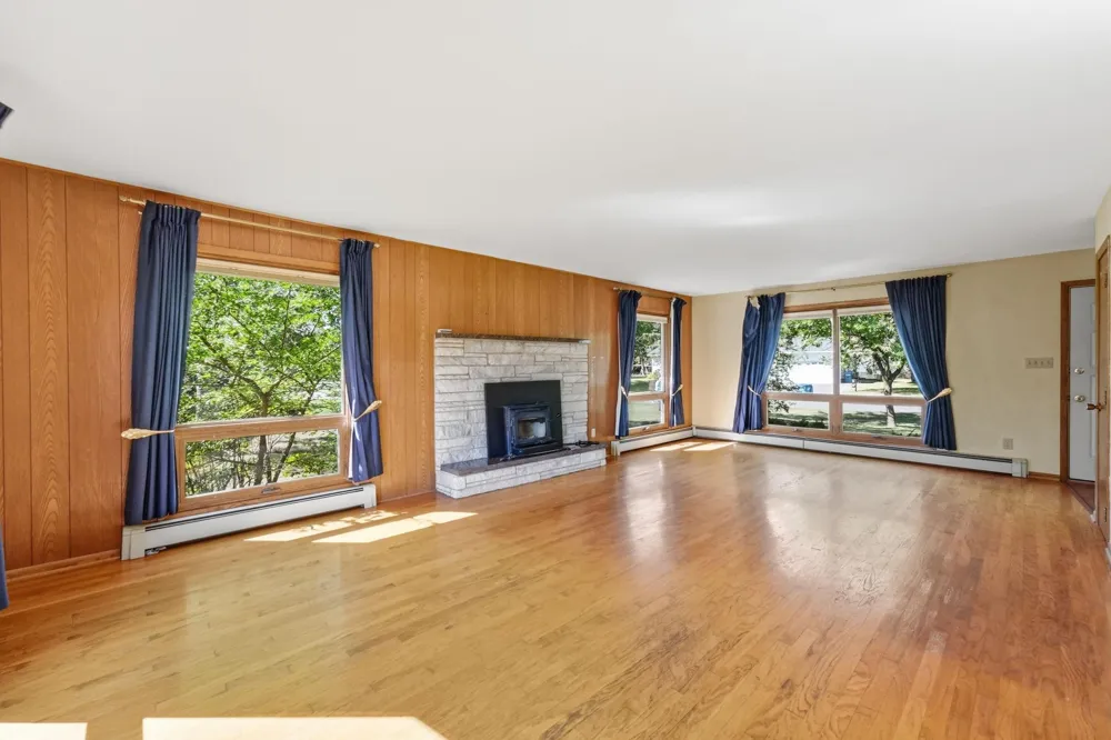 9473 Crestview Drive Saint Joseph, MN 56374