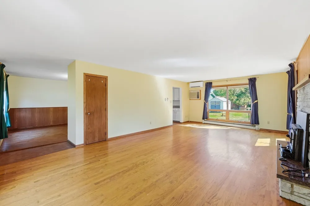 9473 Crestview Drive Saint Joseph, MN 56374