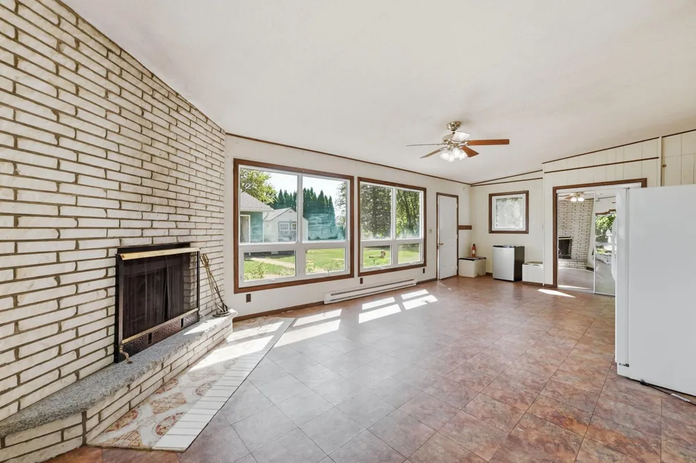 9473 Crestview Drive Saint Joseph, MN 56374