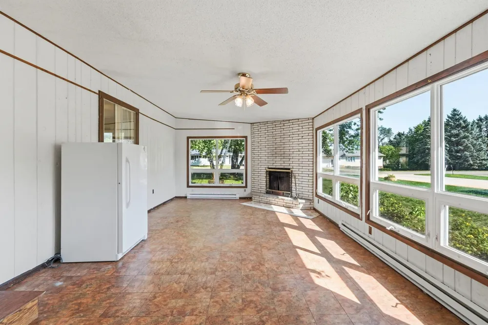 9473 Crestview Drive Saint Joseph, MN 56374