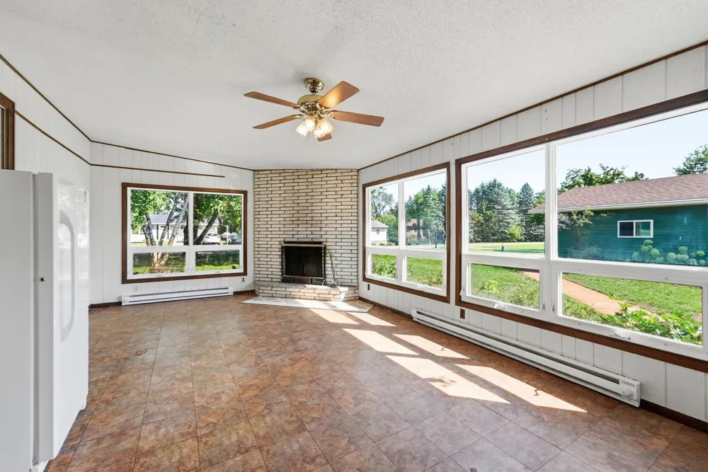 9473 Crestview Drive Saint Joseph, MN 56374