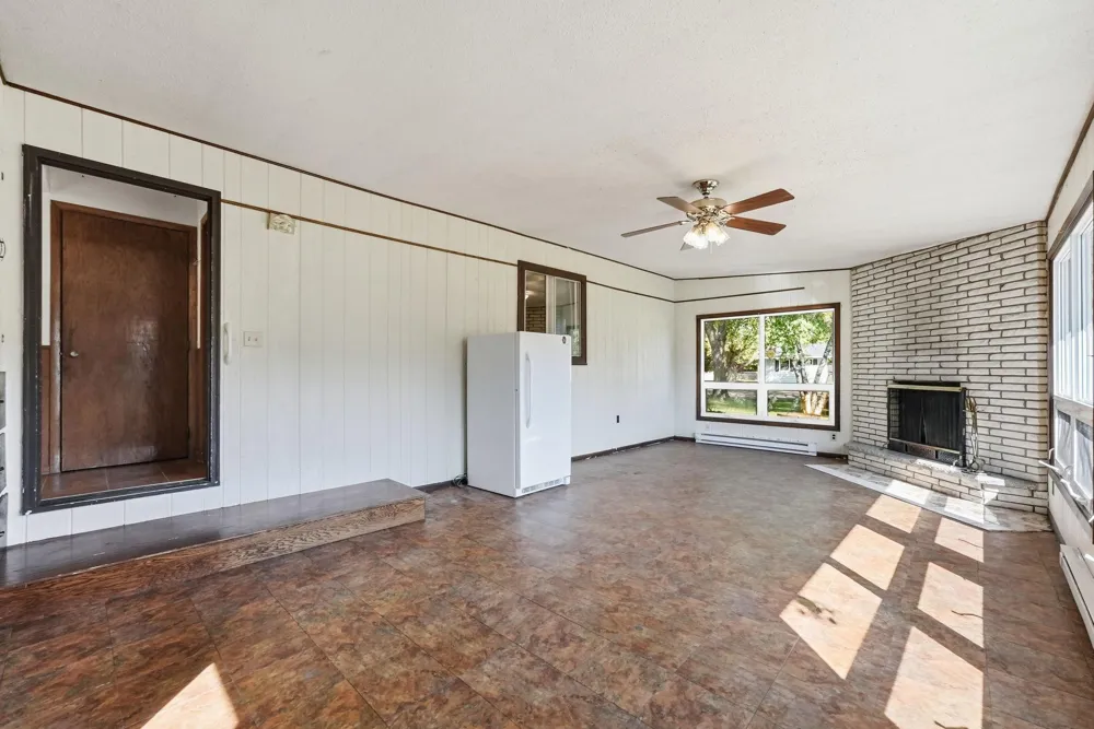 9473 Crestview Drive Saint Joseph, MN 56374
