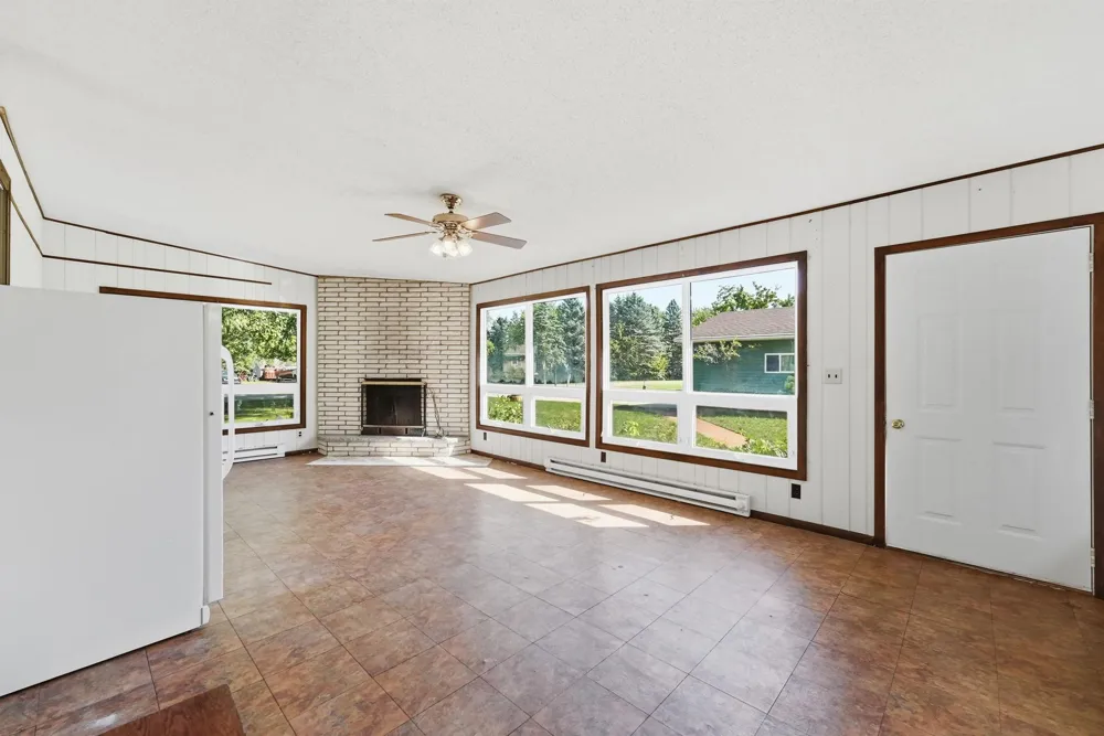 9473 Crestview Drive Saint Joseph, MN 56374