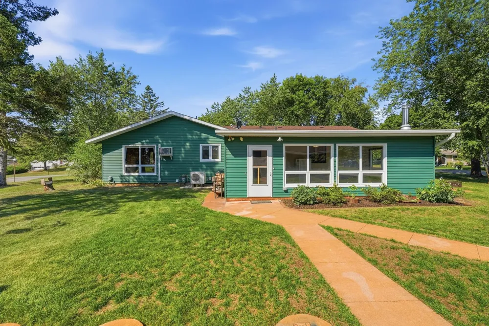 9473 Crestview Drive Saint Joseph, MN 56374