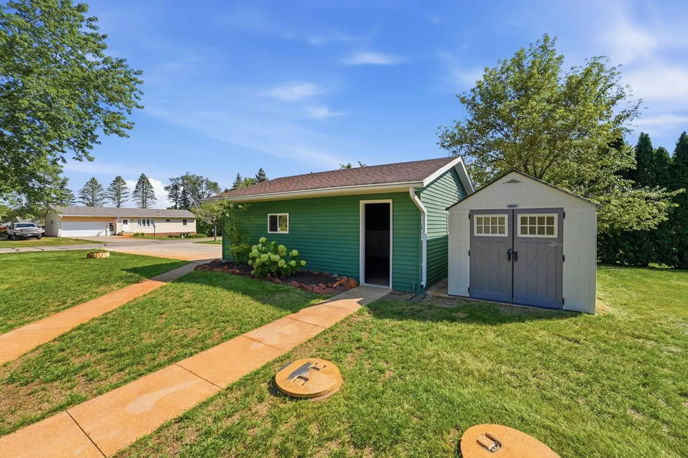 9473 Crestview Drive Saint Joseph, MN 56374