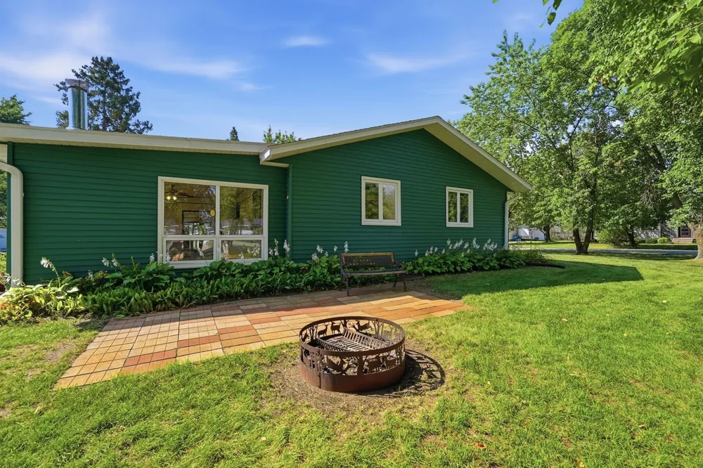 9473 Crestview Drive Saint Joseph, MN 56374