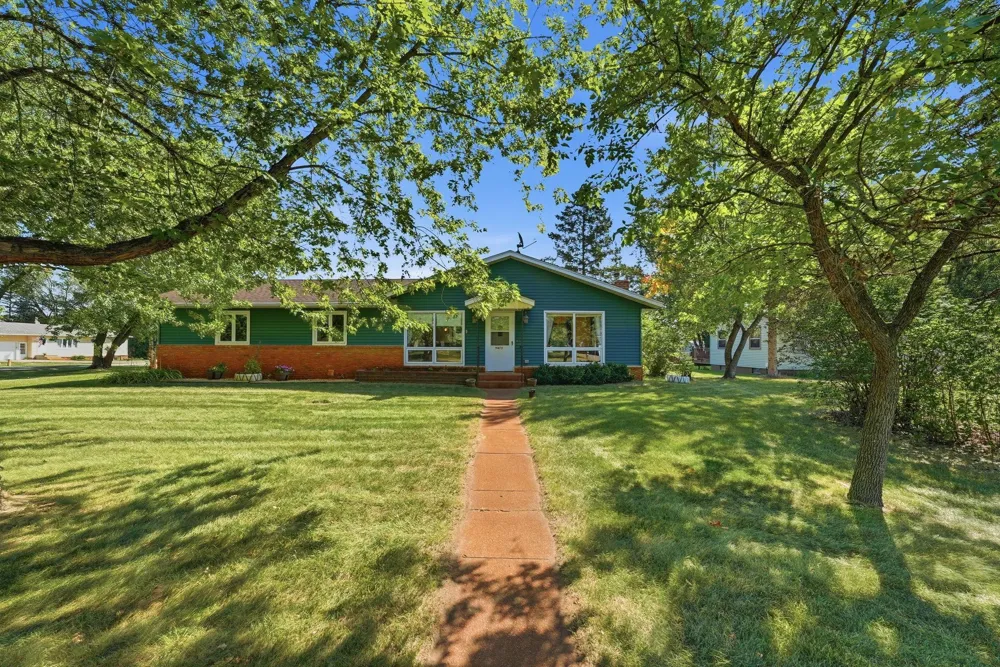 9473 Crestview Drive Saint Joseph, MN 56374