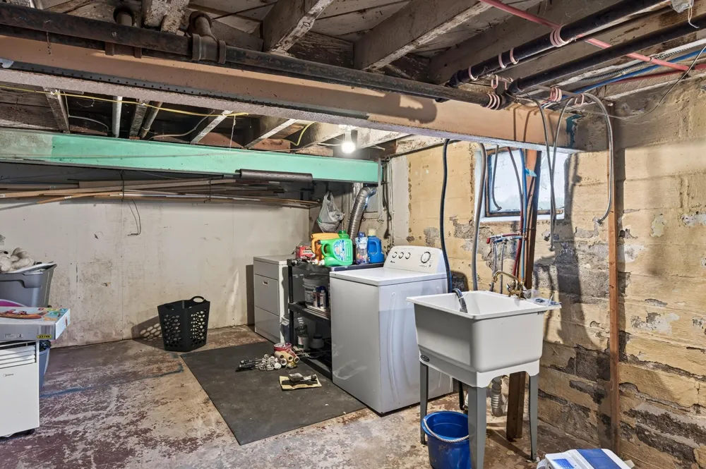 158 Moreland Avenue E West Saint Paul, MN 55118