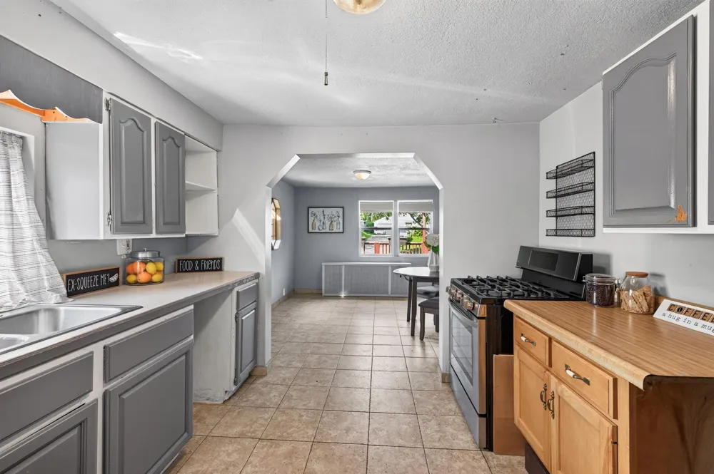 158 Moreland Avenue E West Saint Paul, MN 55118