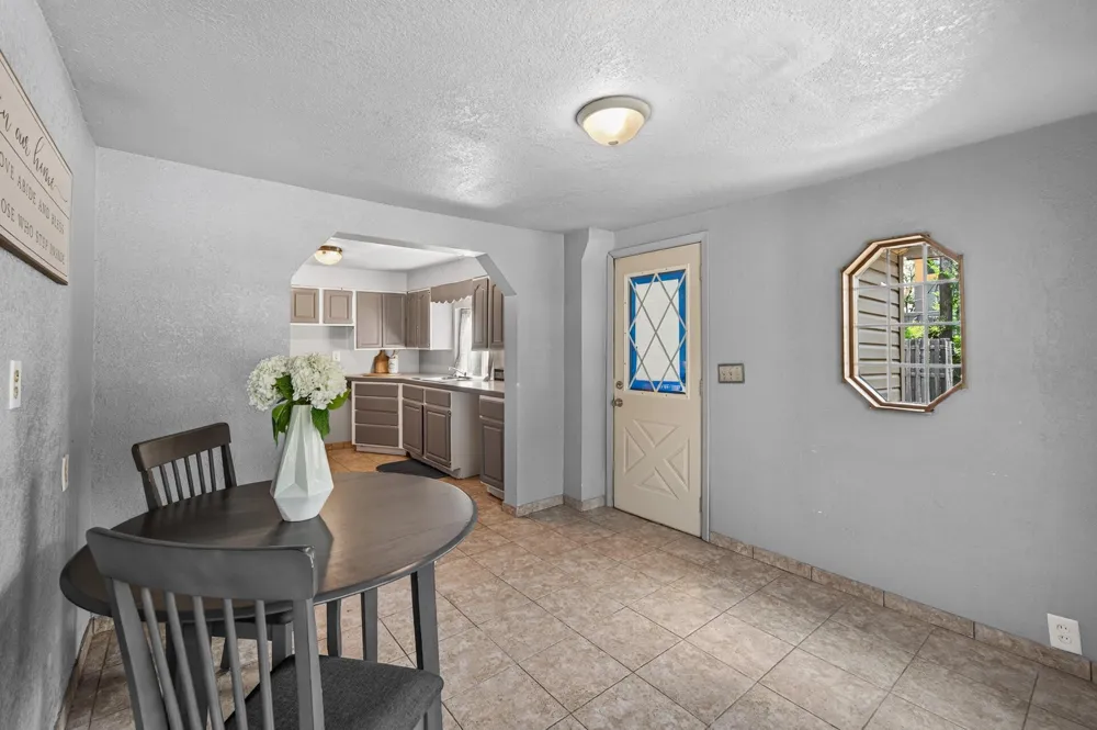 158 Moreland Avenue E West Saint Paul, MN 55118